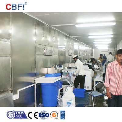 Máquina do cubo de gelo de CBFI CV3000 3 toneladas para 7 grupos em Médio Oriente Dubai